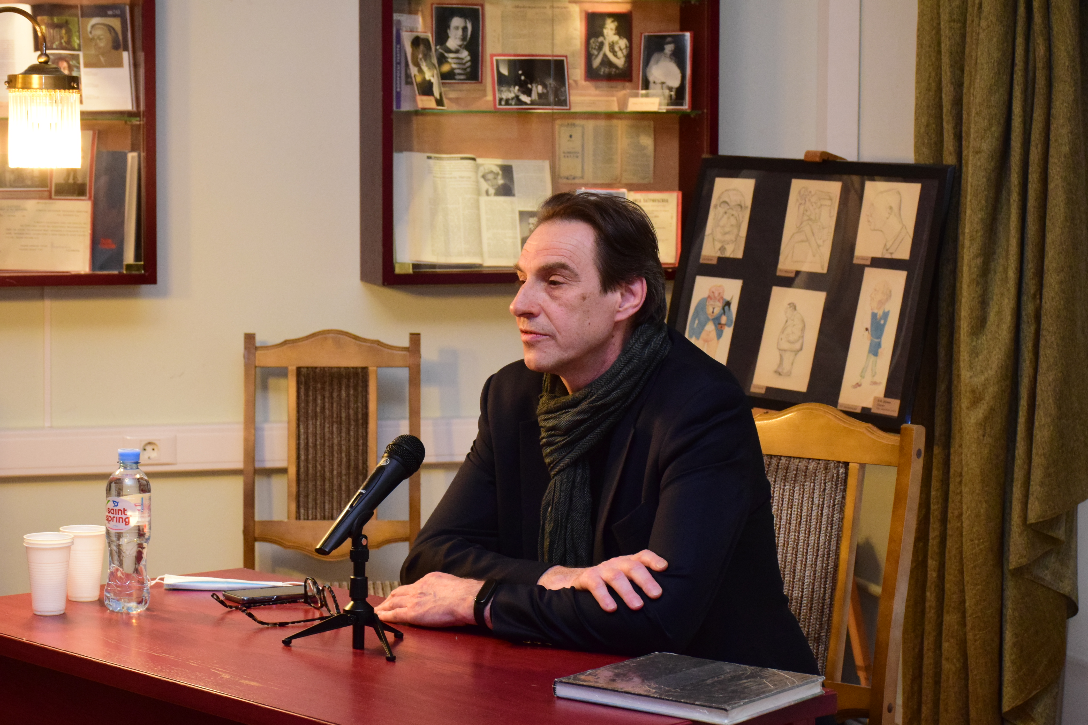23 апреля в РГБИ прошла встреча с главным редактором журнала «Вопросы театра» В.А. Щербаковым